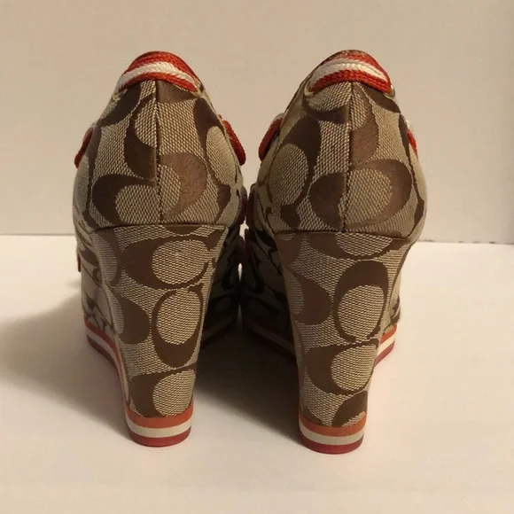 COACH LINEN WEDGE HEEL SHOE - Picture 2 of 8